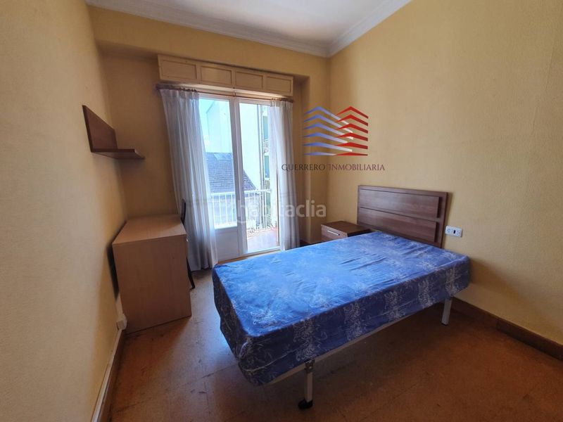 Foto ba8c25ee-e35f-4c86-8b3d-cbd31ec042b2. Rent flat with heating in Centro Ourense
