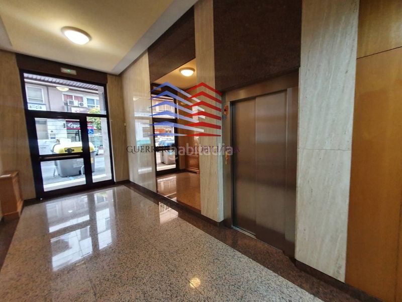 Foto e8993ef3-c7e4-4a23-a6df-60ea63da9b38. Miete appartement mit heizung in Centro Ourense