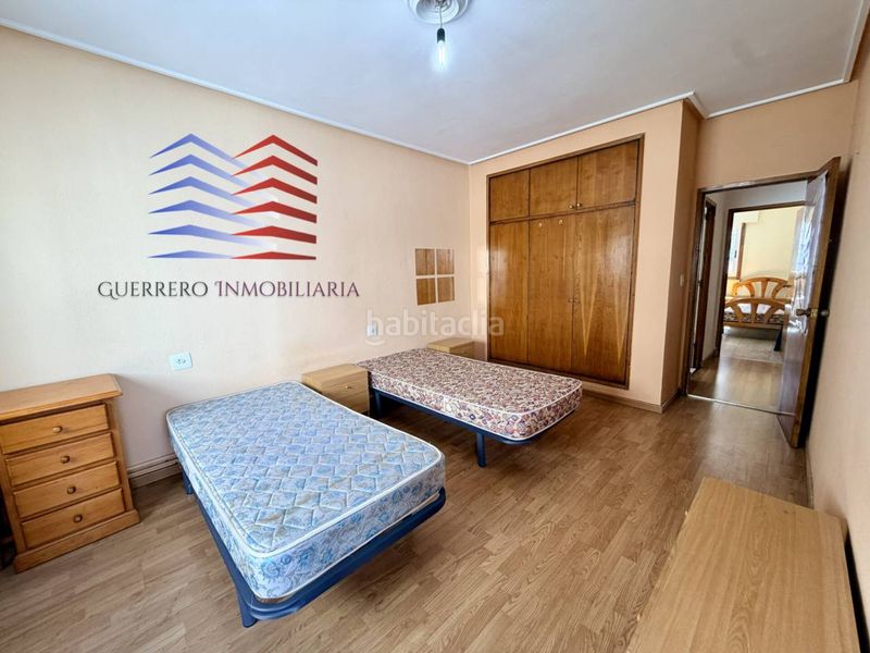 Foto 2f59af10-7d9a-4c95-ad48-d280f34ca901. Rent flat with heating in Couto Ourense