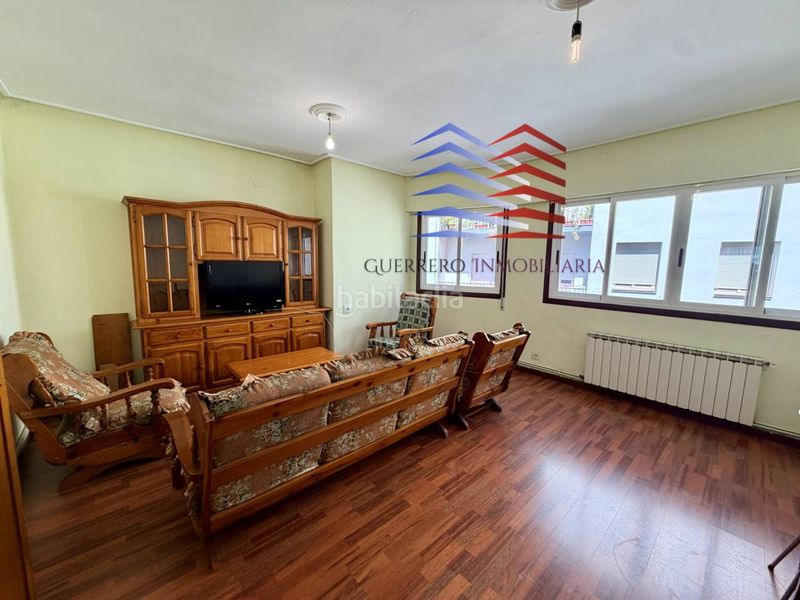 Foto 63377b05-6af9-4daf-a4b6-31006d2e14a0. Rent flat with heating in Couto Ourense