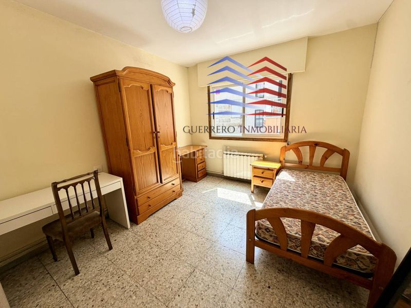 Foto 74b038c3-69f0-4fb1-8261-3ba5fdb53333. Rent flat with heating in Couto Ourense
