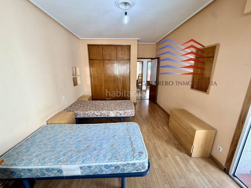 Foto 8d292491-81ba-4997-9aa0-e0321109db22. Rent flat with heating in Couto Ourense
