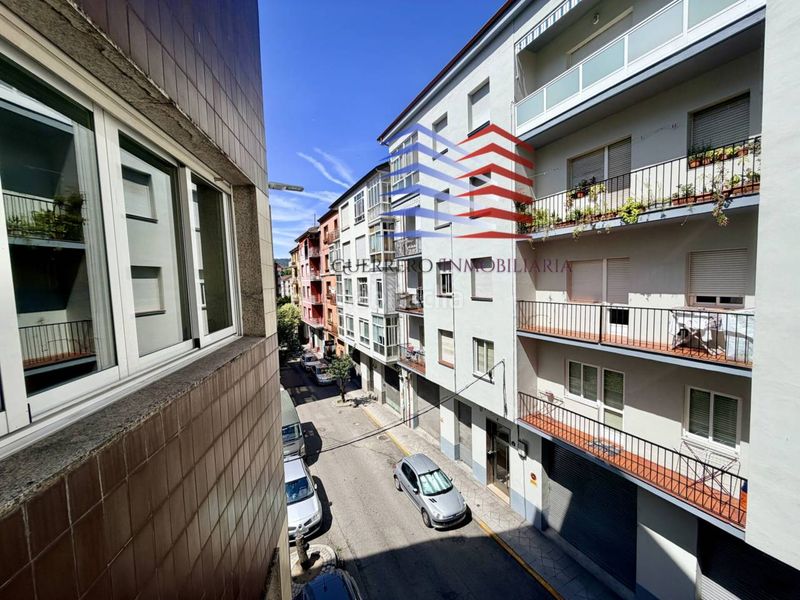 Foto d849de81-700e-41e1-a181-bdbfce4a57be. Rent flat with heating in Couto Ourense