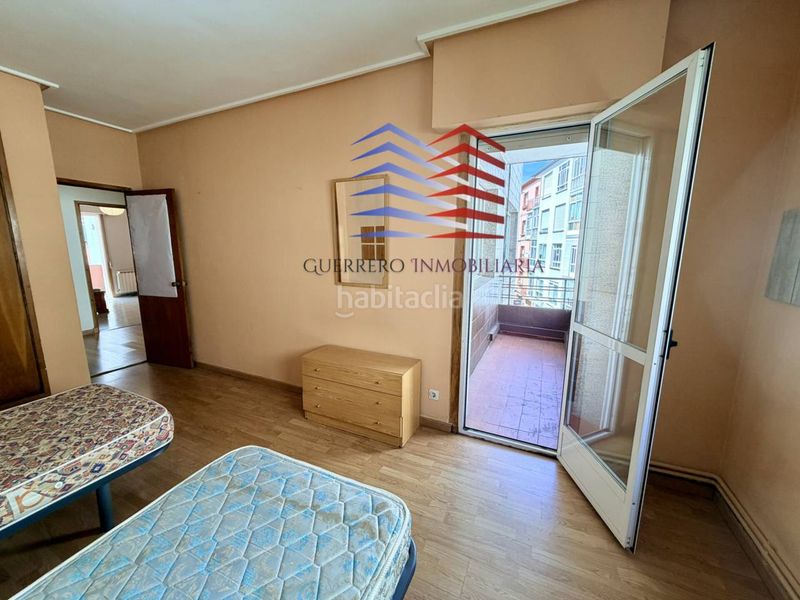 Foto da1d5407-68c7-4a35-8a69-3e053e31ab4e. Rent flat with heating in Couto Ourense