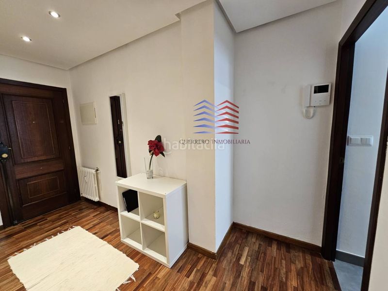 Foto 0ed1db2b-40c4-43ec-9119-e13bbe75845e. Flat with heating parking in Centro Ourense