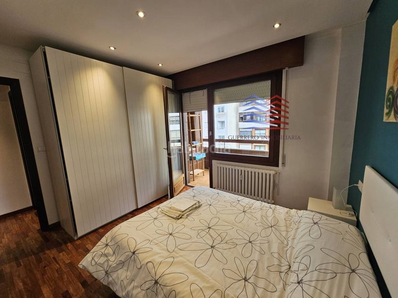 Foto bedbae6e-cc6e-47e8-a105-ff8d1b7ae07e. Flat with heating parking in Centro Ourense