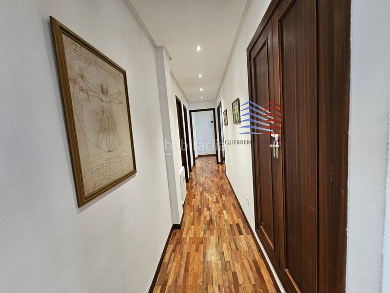 Foto fa86d6b0-3b18-46d5-ab3e-0385afb82083. Flat with heating parking in Centro Ourense