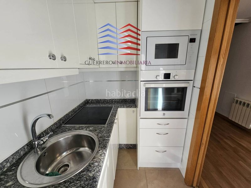 Foto ed3a77af-1f36-44cc-b66f-d606fae8cf2c. Affitto duplex con riscaldamento in Universidad Ourense