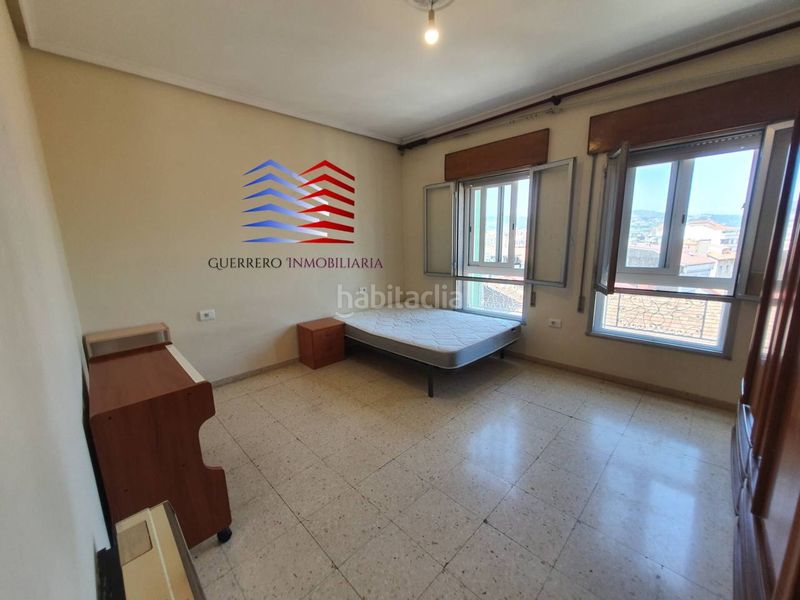 Foto 0a29be93-7fb2-4557-be1e-b939d133ff71. Rent flat with heating in Centro Ourense