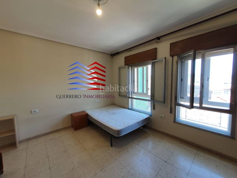 Foto c7e5493e-7302-459a-b068-4e35c145f4ad. Rent flat with heating in Centro Ourense