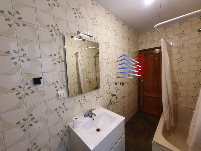 Foto d5bc6308-3e3c-4d34-bfe9-3032c3d69e2f. Rent flat with heating in Centro Ourense