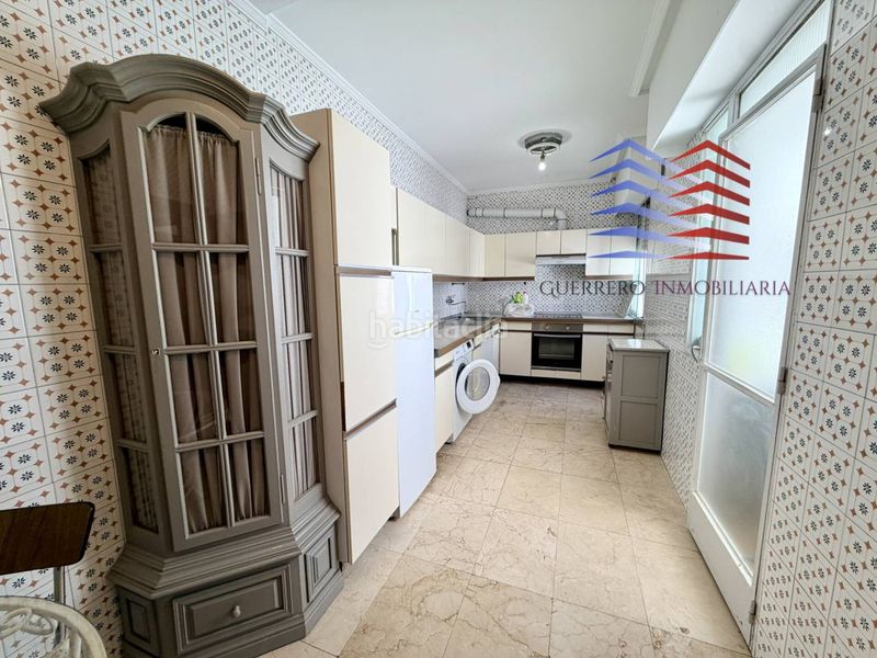 Foto c0638569-67b4-4bc7-9f35-b64fbf7bbc35. Rent flat with heating in Couto Ourense