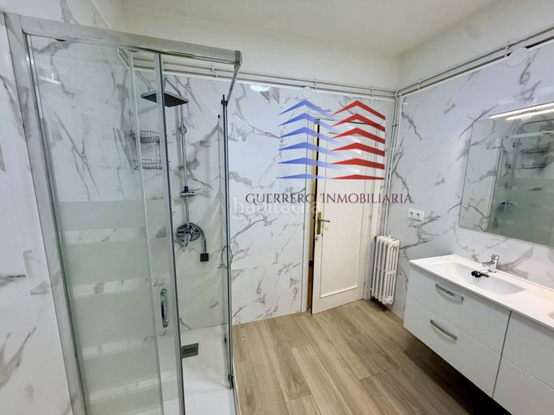 Foto 102bb69d-7d64-4ba0-9944-d284bf9a5080. Rent flat with heating in Centro Ourense