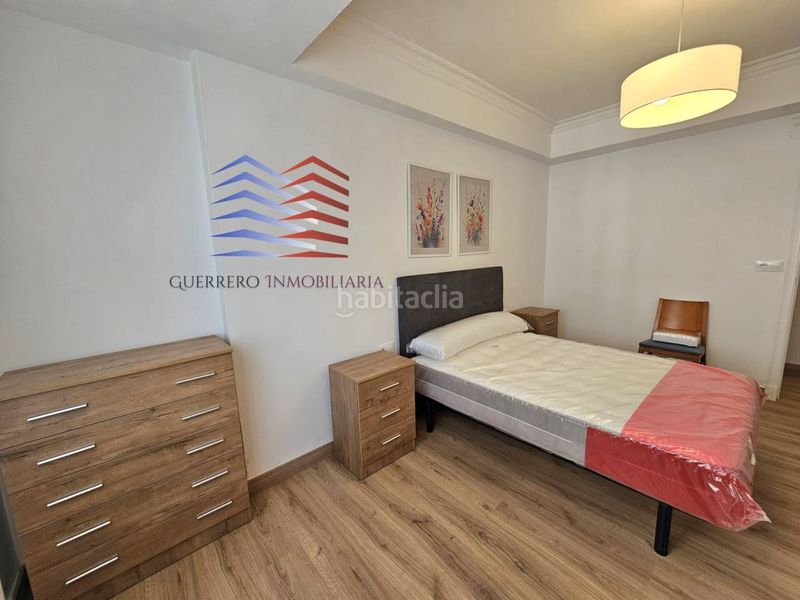 Foto 4421aa8d-6825-4b4e-8a4a-2dc6b644c9c2. Rent flat with heating in Centro Ourense