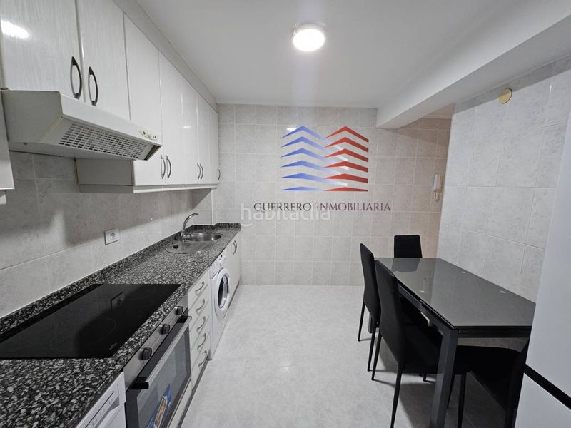 Foto 786e2983-b2b1-42ae-94e5-e59456ed9aa5. Rent flat with heating in Centro Ourense