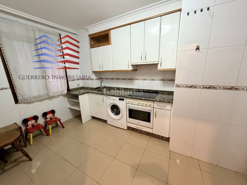 Foto 1b3453e0-79ef-4124-b1bb-0fc477c823b9. Lloguer apartament amb calefacció aparcament a Centro Ourense