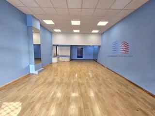 Lloguer Local Comercial  San rosendo. Alquiler de bajo exterior en zona muy comercial en rúa san rosen