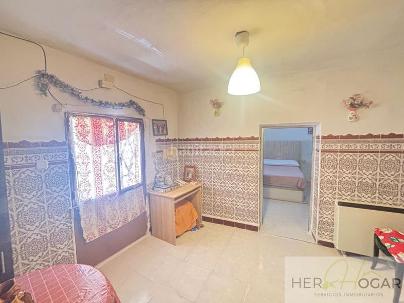 Foto f2625fe2-0d32-4365-be1b-1755765a58c6. Casa amb calefacció a Bargas