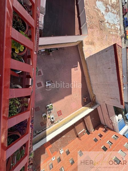 Foto d43ca1b8-8f69-4090-b6d0-bf1d6b62d6a6. Pis amb calefacció aparcament a Berruguete Madrid