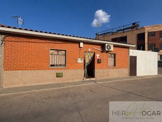 House  Valdehigueras. Casa en venta en bargas, 3 dormitorios.