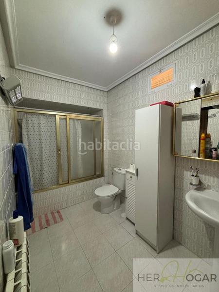 Foto 16dac0e7-b6b7-4015-af62-fa09f85e4013. Chalet  en venta en los yebenes, 6 dormitorios. en Yébenes (Los)