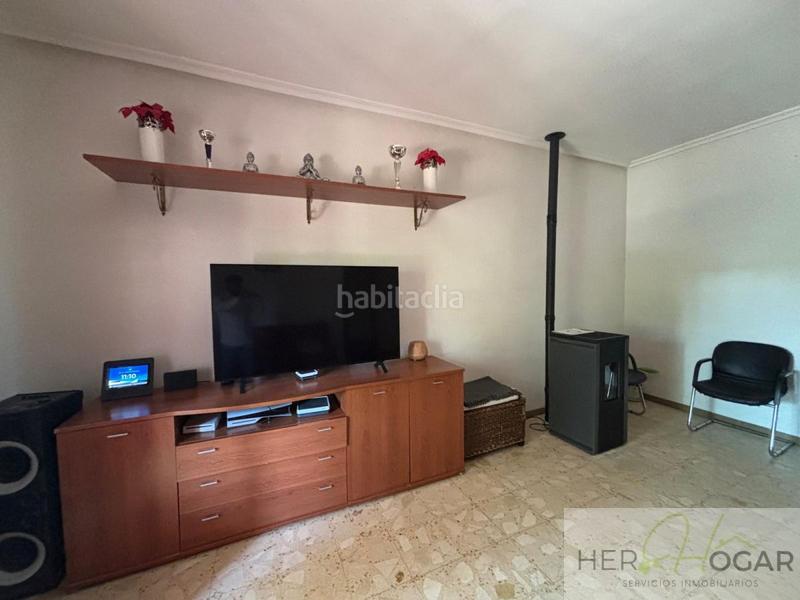 Foto 2d084bdd-90af-48f3-a782-26f7653dac7b. Chalet  en venta en los yebenes, 6 dormitorios. en Yébenes (Los)