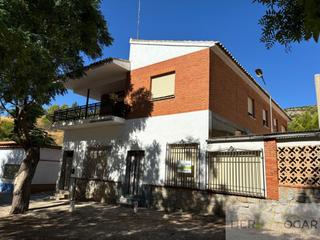 Xalet a Yébenes (Los). Chalet en venta en los yebenes, 6 dormitorios.