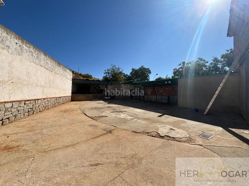 Foto 84d13b8f-f384-49ea-8193-f465ffbac6e5. Chalet  en venta en los yebenes, 6 dormitorios. en Yébenes (Los)
