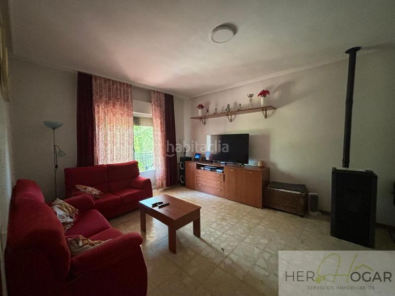 Foto 979bdf4a-6e60-422a-a9d4-1ed33272a77e. Chalet  en venta en los yebenes, 6 dormitorios. en Yébenes (Los)
