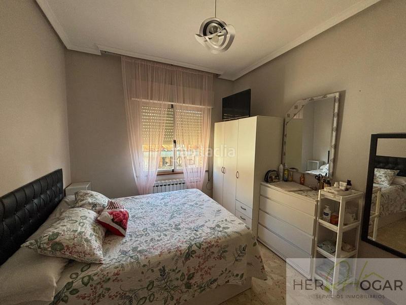 Foto b56a8b66-fce9-42a7-8c06-c83275ebe41d. Chalet  en venta en los yebenes, 6 dormitorios. en Yébenes (Los)