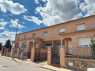 Xalet a Pulgar. Chalet en venta en pulgar, 4 dormitorios.