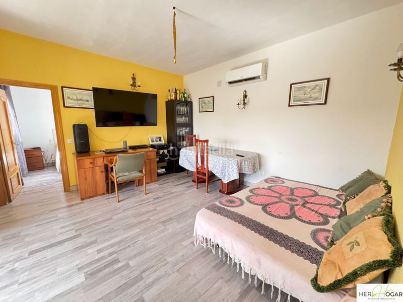 Foto 1f40dff2-40c2-4df3-97d0-8422ae6c2c33. Xalet amb aparcament a Navahermosa