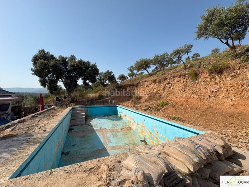 Foto 8213a61d-0565-4481-a424-f70d2ec3dd5b. Xalet amb aparcament a Navahermosa