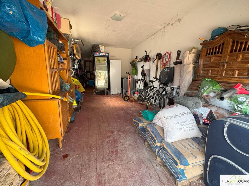 Foto 99507c2d-c59f-4578-8a0a-297d59140015. Xalet amb aparcament a Navahermosa