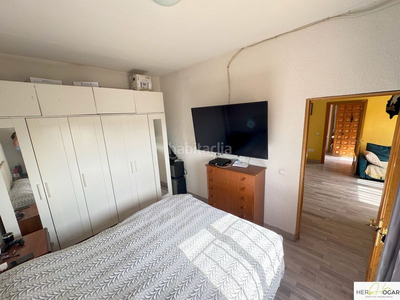 Foto b79d764a-546e-4b9a-98ba-e6f5060f04ce. Xalet amb aparcament a Navahermosa