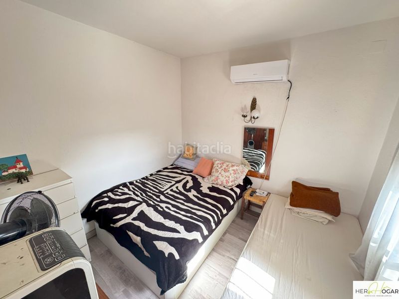 Foto e53440fe-211c-48c1-ba98-0325f16683b2. Xalet amb aparcament a Navahermosa