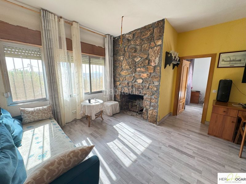 Foto fd1d8bf4-0abc-40ee-9c9d-060bdcc5a558. Xalet amb aparcament a Navahermosa