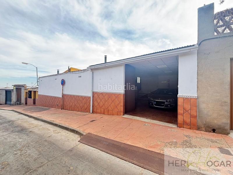 Foto ae6ebf80-a4c5-4164-87d7-4274754f2889. Casa amb calefacció aparcament a Yébenes (Los)