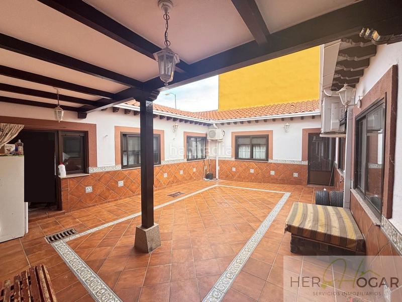 Foto eaea215c-5155-4b3a-8a8a-cf3c6ff37baa. Casa amb calefacció aparcament a Yébenes (Los)