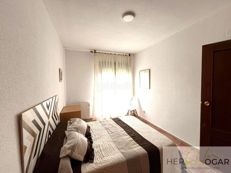 Foto 05fecca5-f1ec-435b-a855-09429f44c55b. Rent flat with heating in Bargas