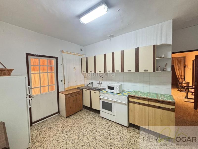 Foto ce079609-07ed-46c6-a2a1-1f0a3ea639bd. Casa amb aparcament a Yébenes (Los)