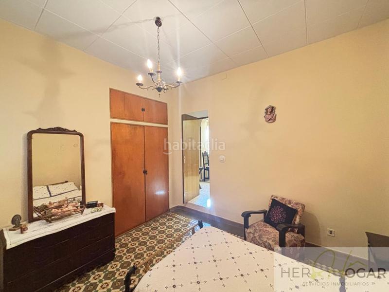 Foto fc00c87f-92f9-45e8-a186-c4c19cd5773f. Casa amb aparcament a Yébenes (Los)