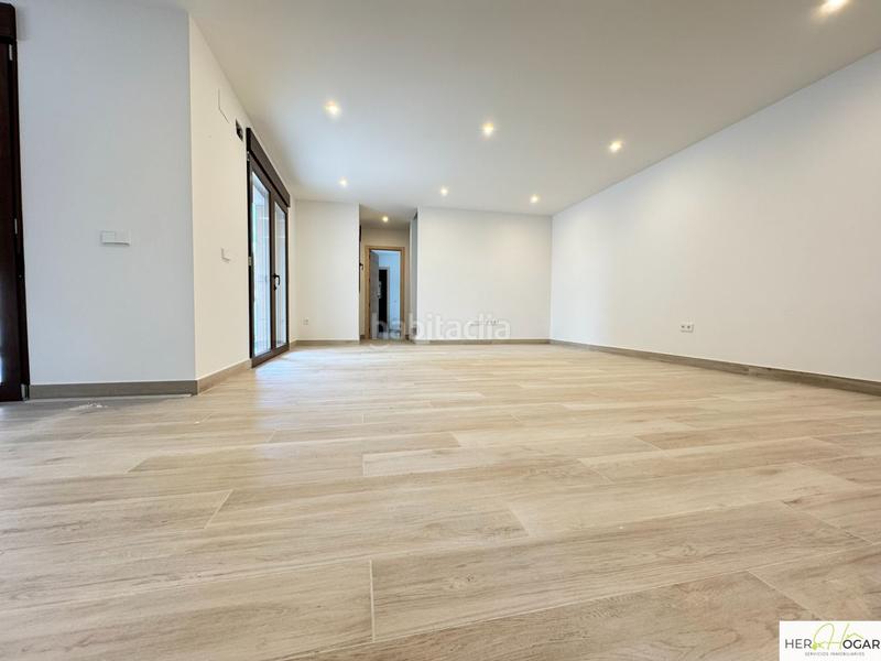 Foto 4eb8c25d-adca-4a8d-ac0a-0f73e9c482ec. Lloguer xalet amb calefacció aparcament a Cobisa