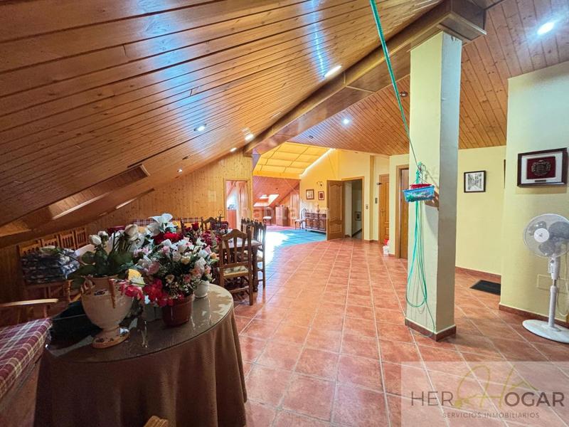 Foto 8b0449fb-083c-4013-a264-cb3e0b5ad9df. Xalet amb calefacció aparcament a Yébenes (Los)