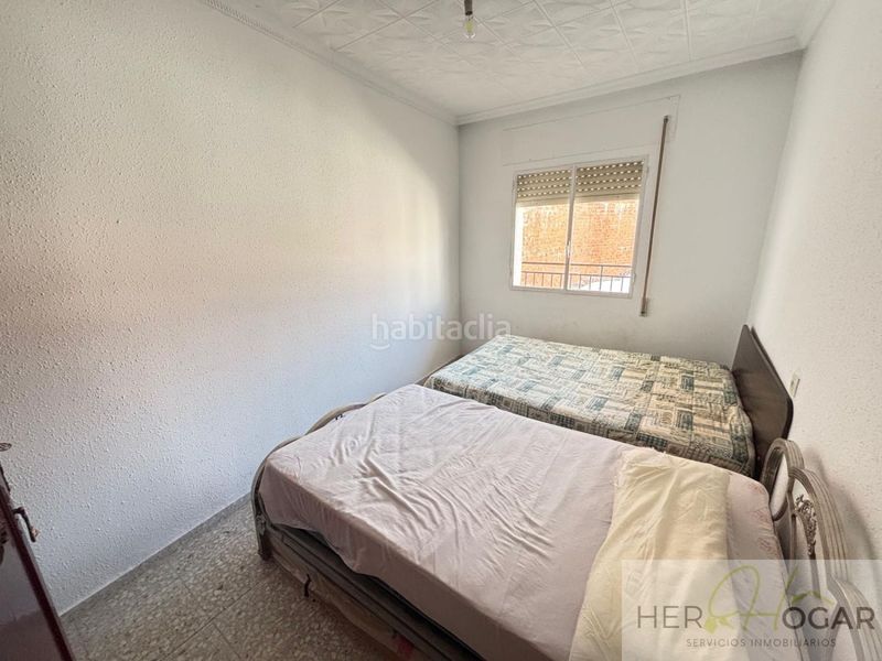 Foto f8da525a-7974-45ce-a131-014c29c1e9f5. Casa amb calefacció aparcament a Navahermosa