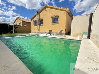 Chalet  Cabañeros. Chalet en venta en burguillos de toledo, 3 dormitorios.