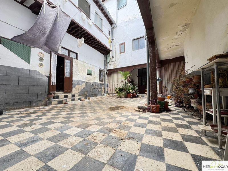 Foto d78a6a0f-ba1d-4451-bb0c-d9b6ea108185. Casa a Casco Histórico Toledo