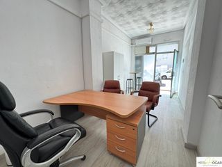Geschäftsraum in Palomarejos. Local com. en venta en toledo, 2 despachos.