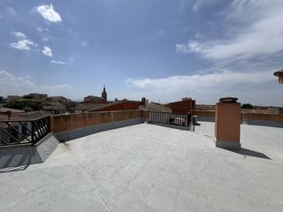Affitto Appartamento in Cuerva. Piso en alquiler en cuerva, 4 dormitorios.