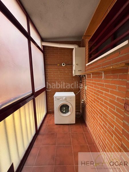 Foto aff124d2-df55-43fd-b2a8-fadb4d282f63. Pis amb calefacció aparcament piscina a Buenavista-Valparaíso-La Legua Toledo